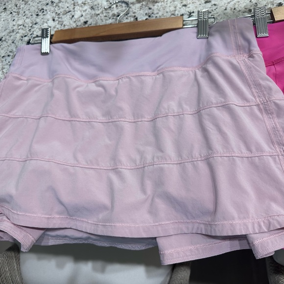 Lululemon size 10 13 inch. Each skirt sold separately. - Picture 4 of 4